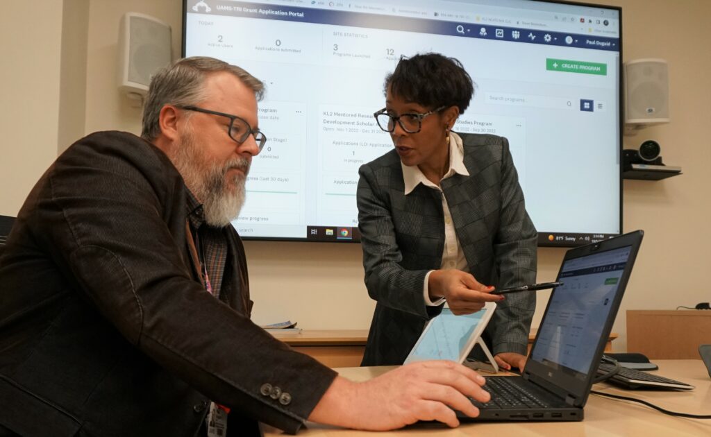 TRI’s Paul Duguid, MPH, and Carolyn Greene, Ph.D., are leading TRI’s acquisition of the Apply software.